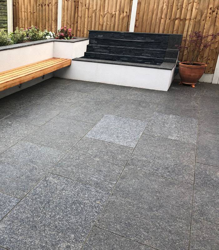 GRAPHITE BLACK GRANITE PAVING SLABS - FLAMED - 900X600 - 20MM - TEXTURED PAVING