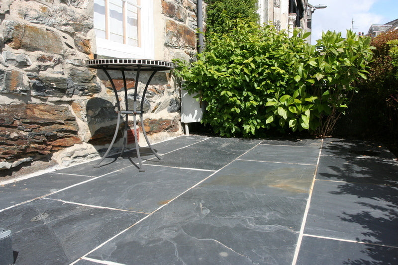 BLACK SLATE PAVING – truestoneuk.com